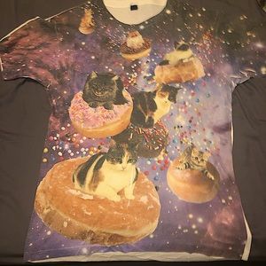 cats riding donuts space t-shirt Mens Small
